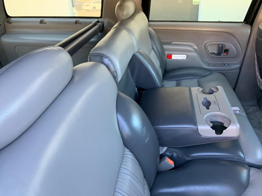 Интерьер Chevrolet Tahoe Limited (GMT840) 2000 года  (фото 142 из 233)